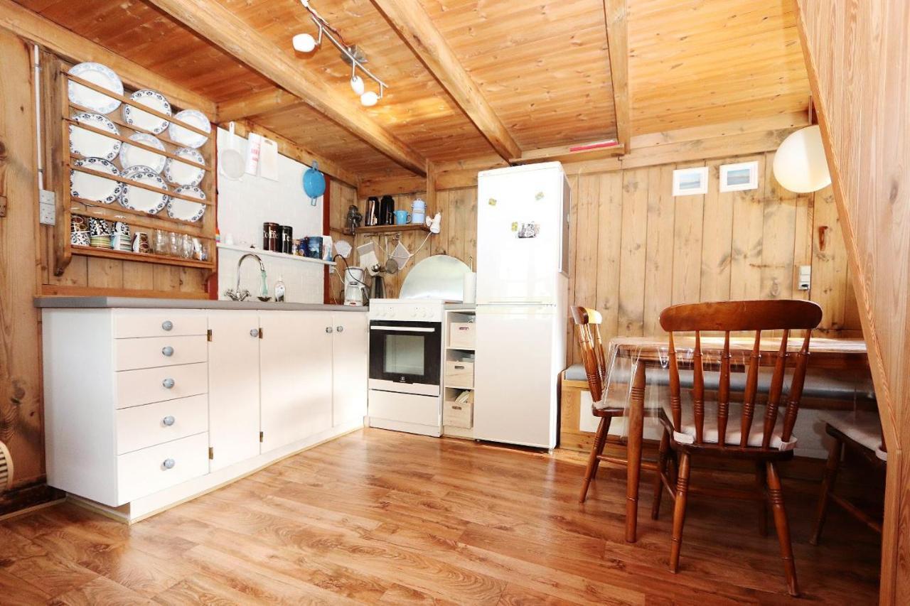 holiday cottage in Tjørnuvík Kültér fotó